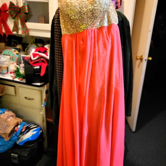 Dresses by Deb Prom Dress - Picture 7 of 11